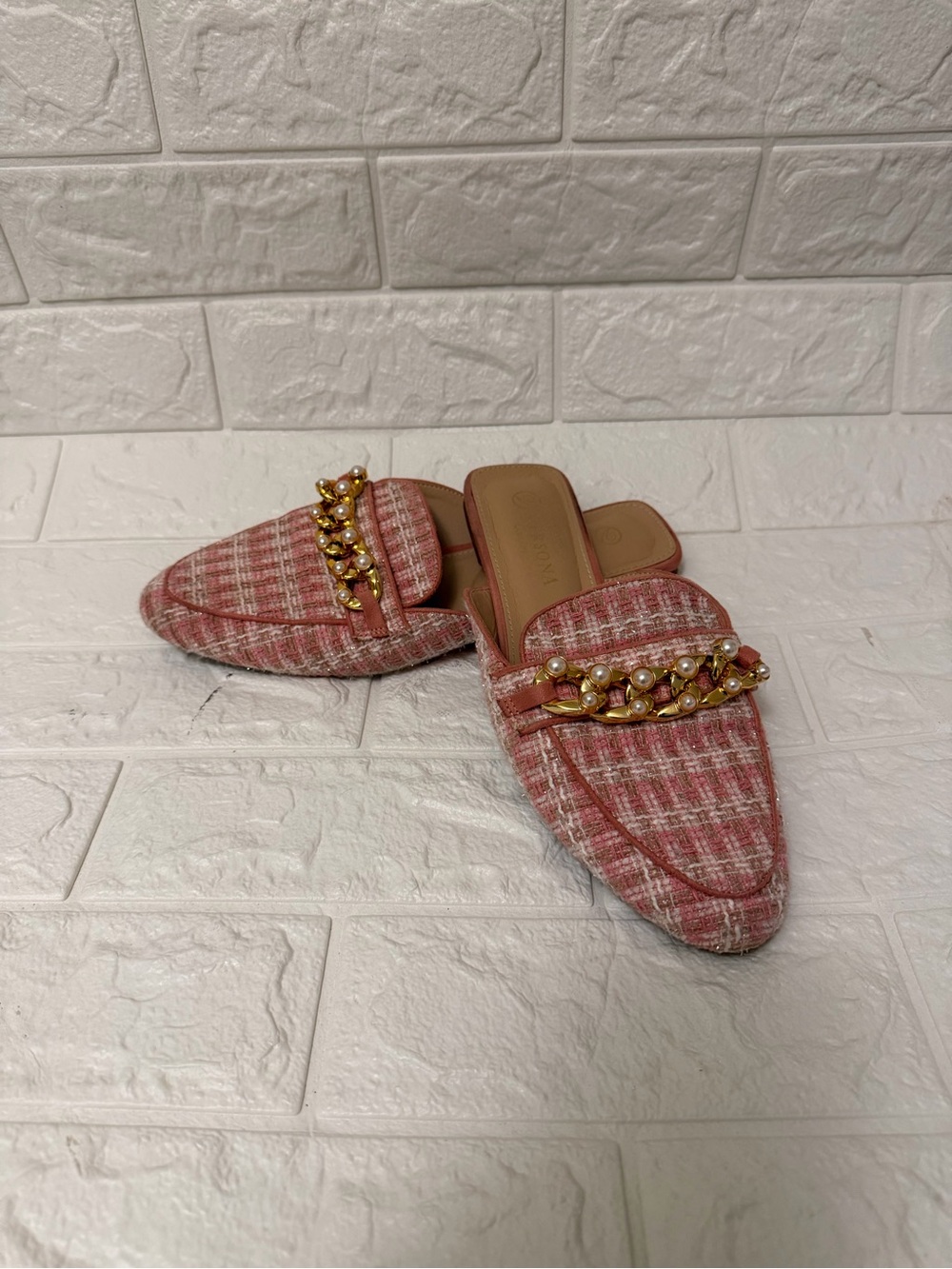 Versona Pink Tweed Pearl & Gold-Chain Slip-On Mules